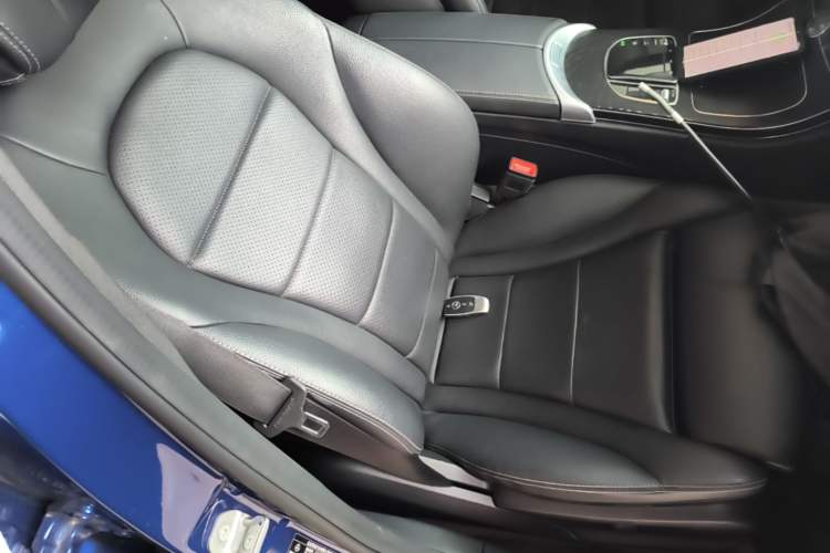 Used Mercedes-Benz C-Class 2021 C 260 L Sport Edition Star Collection Right Front Seat