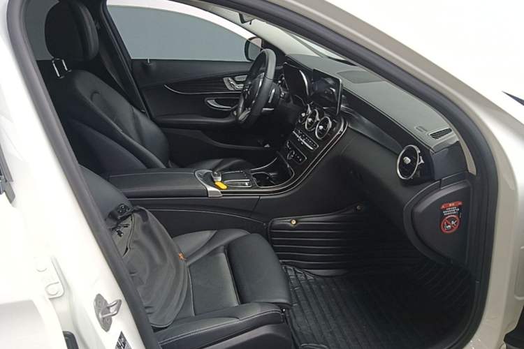 Used Mercedes-Benz C-Class 2021 C 260 L Sport Edition Star Collection Right Front Seat