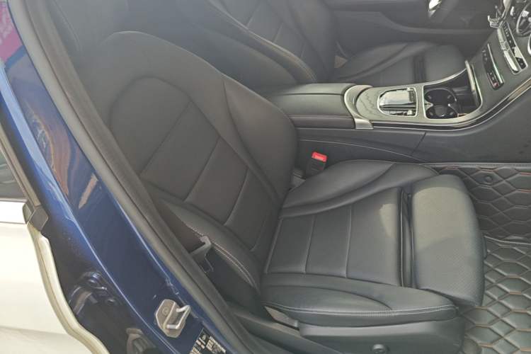 Used Mercedes-Benz C-Class 2021 C 200 L Fashion Edition Sport Version Right Front Seat