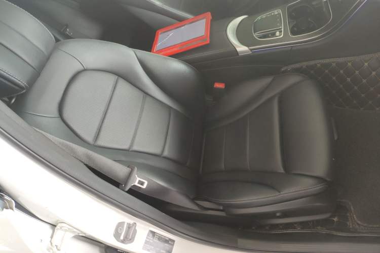 Used Mercedes-Benz C-Class 2021 C 200 L Fashion Edition Sport Version Right Front Seat