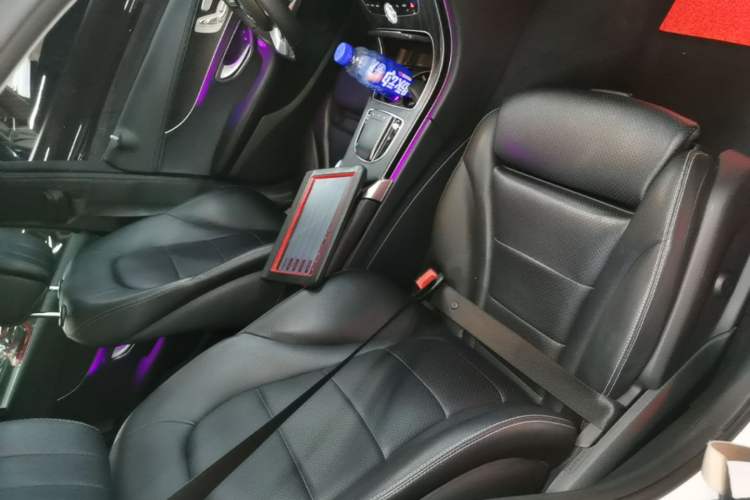 Used Mercedes-Benz C-Class 2021 C 260 L Sport Edition Star Collection Right Front Seat