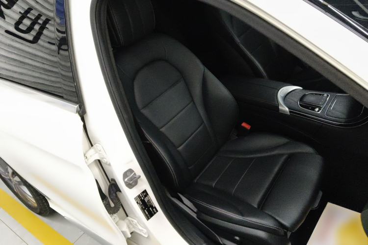 Used Mercedes-Benz C-Class 2021 C 200 L Fashion Edition Sport Version Right Front Seat