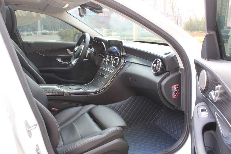 Used Mercedes-Benz C-Class 2021 C 200 L Fashion Edition Sport Version Right Front Seat