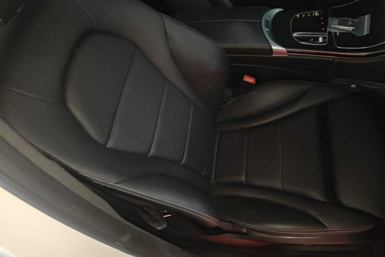 Used Mercedes-Benz C-Class 2021 C 200 L Fashion Edition Sport Version Right Front Seat