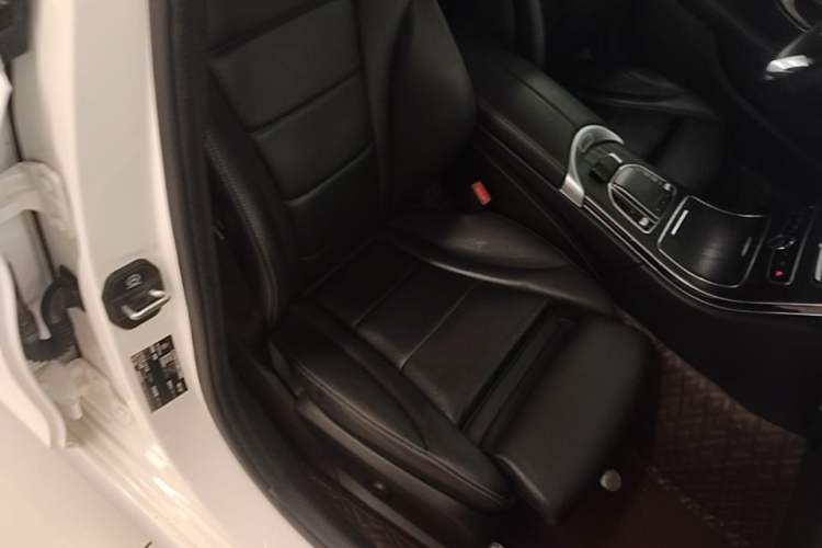 Used Mercedes-Benz C-Class 2021 C 260 L Sport Edition Star Collection Right Front Seat