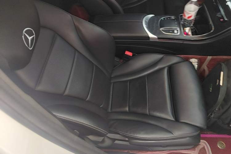 Used Mercedes-Benz C-Class 2021 C 200 L Fashion Edition Sport Version Right Front Seat