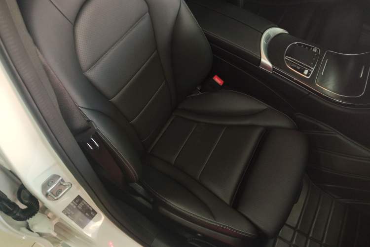 Used Mercedes-Benz C-Class 2021 C 260 L Sport Edition Star Collection Right Front Seat