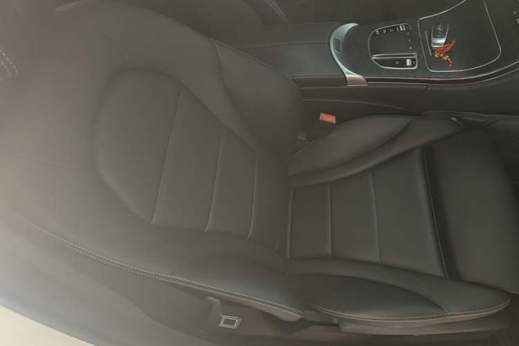 Used Mercedes-Benz C-Class 2021 C 200 L Fashion Edition Sport Version Right Front Seat