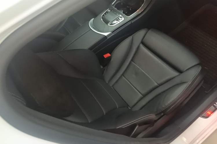 Used Mercedes-Benz C-Class 2021 C 200 L Fashion Edition Sport Version Right Front Seat