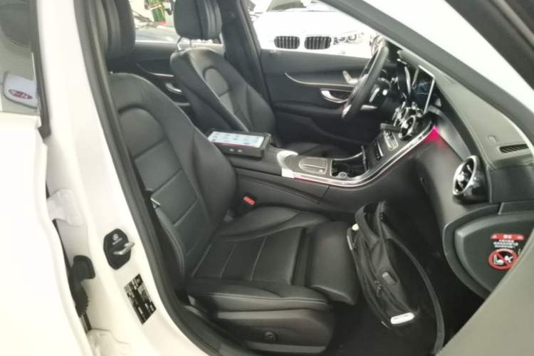 Used Mercedes-Benz C-Class 2021 C 200 L Fashion Edition Sport Version Right Front Seat
