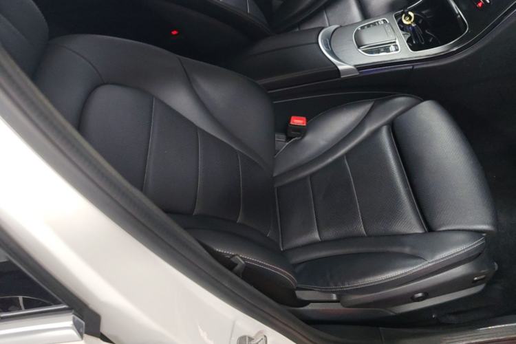 Used Mercedes-Benz C-Class 2021 C 200 L Fashion Edition Sport Version Right Front Seat