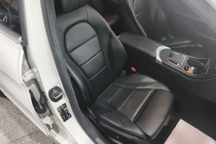 Used Mercedes-Benz C-Class 2021 C 200 L Fashion Edition Sport Version Right Front Seat