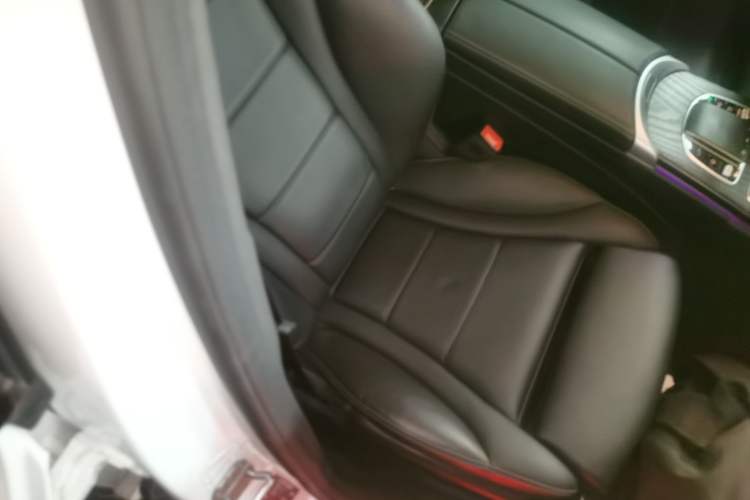 Used Mercedes-Benz C-Class 2021 C 260 L Sport Edition Star Collection Right Front Seat