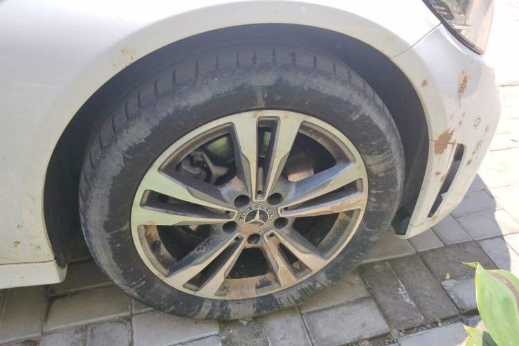 Used Mercedes-Benz C-Class 2021 C 200 L Fashion Edition Sport Version Right Front Wheel Hub