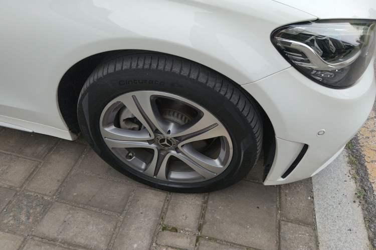 Used Mercedes-Benz C-Class 2021 C 260 L Sport Edition Right Front Wheel Hub