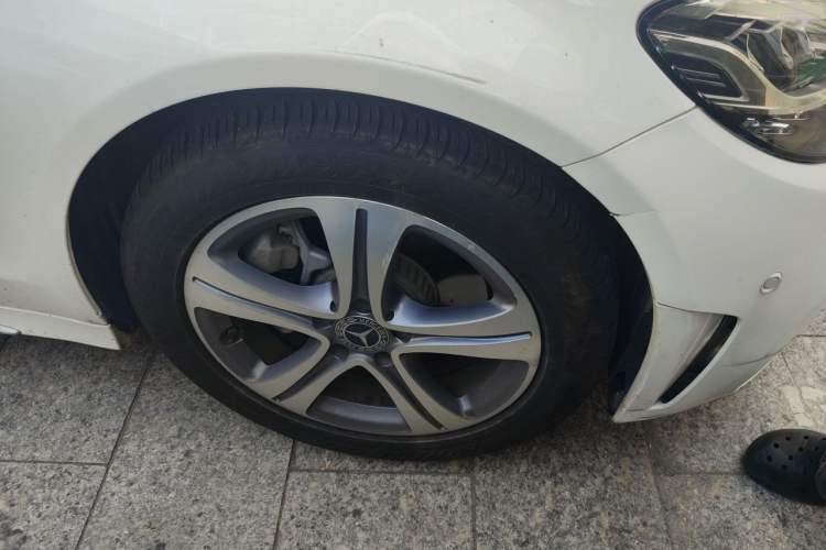 Used Mercedes-Benz C-Class 2021 C 260 L Sport Edition Right Front Wheel Hub