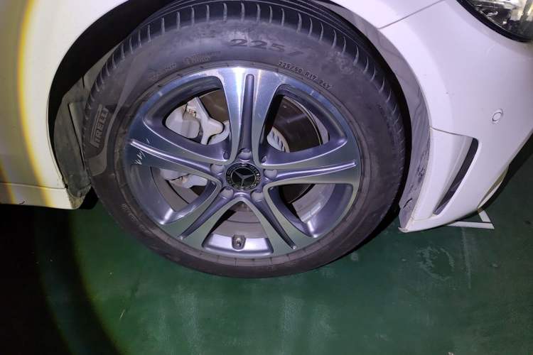 Used Mercedes-Benz C-Class 2021 C 260 L Sport Edition Right Front Wheel Hub