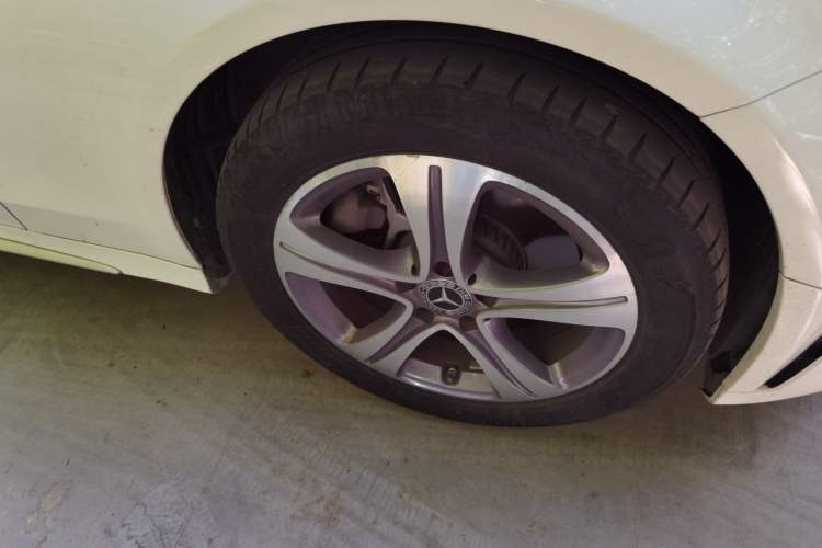 Used Mercedes-Benz C-Class 2021 C 260 L Sport Edition Right Front Wheel Hub