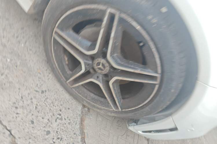 Used Mercedes-Benz C-Class 2021 C 260 Coupe Right Front Wheel Hub