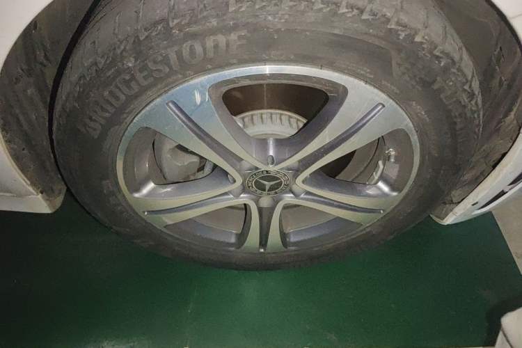 Used Mercedes-Benz C-Class 2021 C 260 L Sport Edition Right Front Wheel Hub