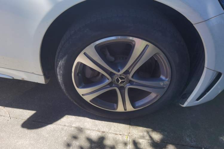 Used Mercedes-Benz C-Class 2021 C 260 L Sport Edition Right Front Wheel Hub