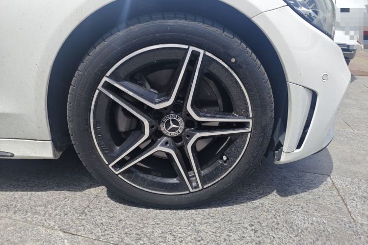 Used Mercedes-Benz C-Class 2021 C 260 Star Edition Right Front Wheel Hub