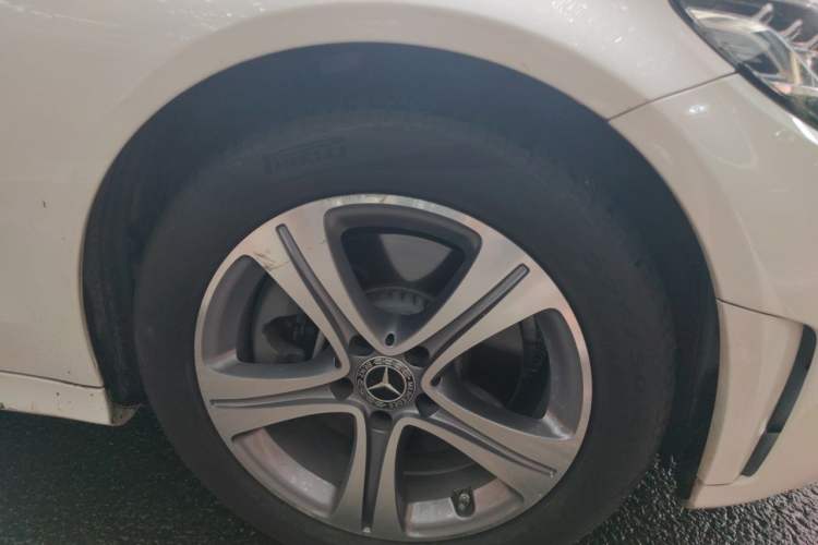 Used Mercedes-Benz C-Class 2021 C 260 L Sport Edition Right Front Wheel Hub
