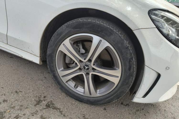 Used Mercedes-Benz C-Class 2021 C 260 L Sport Edition Right Front Wheel Hub