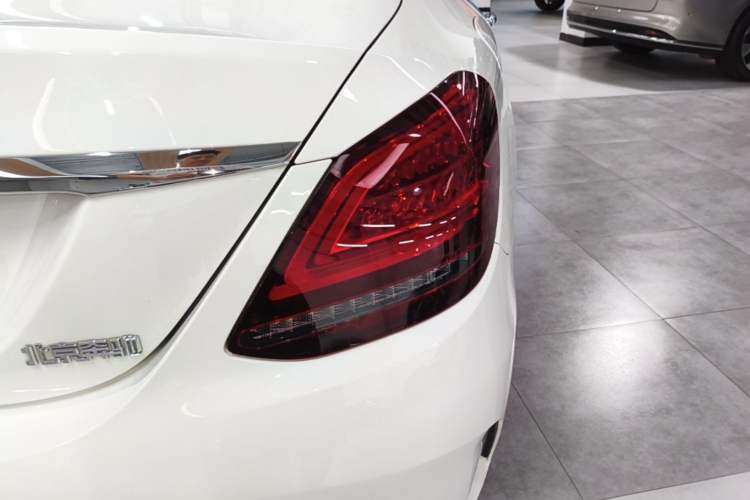 Used Mercedes-Benz C-Class 2021 C 200 L Fashion Edition Sport Version Right Rear Taillight