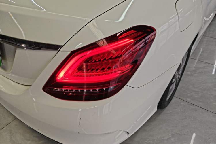 Used Mercedes-Benz C-Class 2021 C 200 L Fashion Edition Sport Version Right Rear Taillight