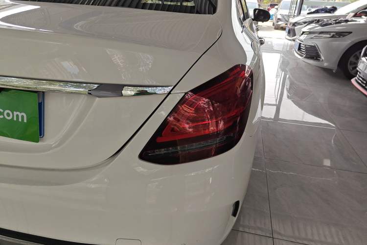 Used Mercedes-Benz C-Class 2021 C 200 L Fashion Edition Sport Version Right Rear Taillight