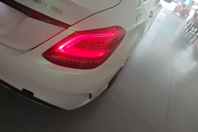 Used Mercedes-Benz C-Class 2021 C 260 L Sport Edition Right Rear Taillight