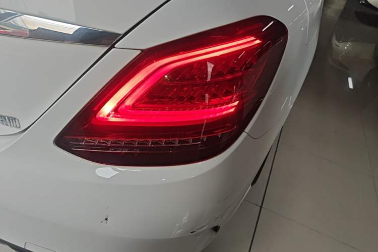 Used Mercedes-Benz C-Class 2021 C 200 L Fashion Edition Sport Version Right Rear Taillight