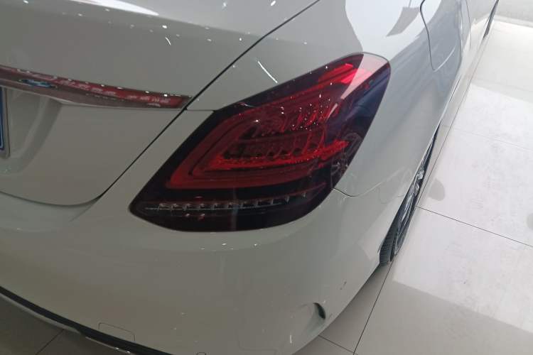 Used Mercedes-Benz C-Class 2021 C 200 L Fashion Edition Sport Version Right Rear Taillight