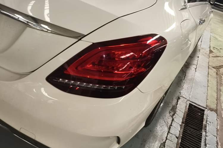 Used Mercedes-Benz C-Class 2021 C 200 L Fashion Edition Sport Version Right Rear Taillight