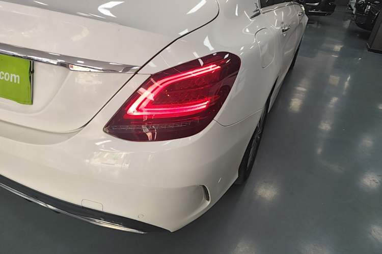 Used Mercedes-Benz C-Class 2021 C 200 L Fashion Edition Sport Version Right Rear Taillight