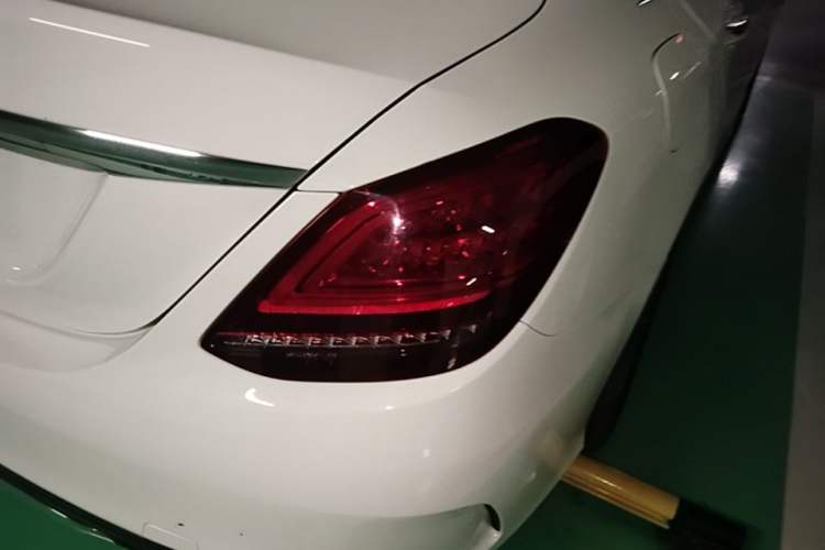 Used Mercedes-Benz C-Class 2021 C 200 L Fashion Edition Sport Version Right Rear Taillight