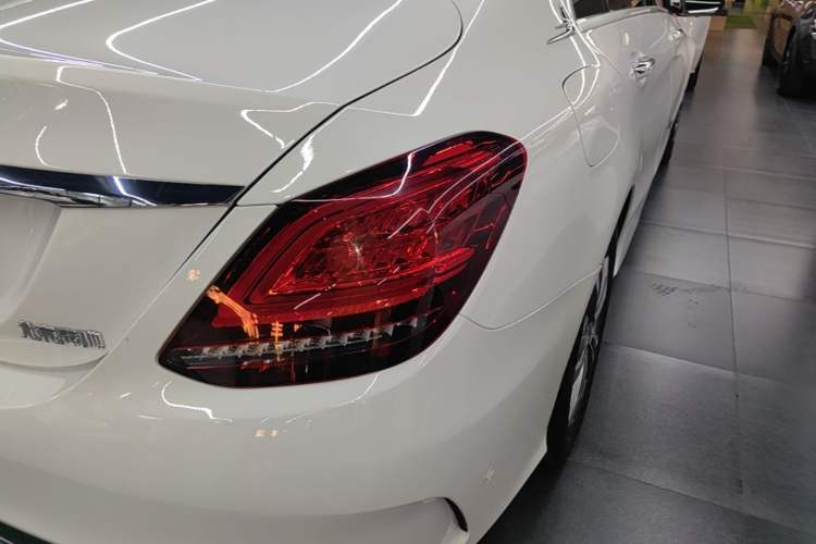 Used Mercedes-Benz C-Class 2021 C 200 L Fashion Edition Sport Version Right Rear Taillight