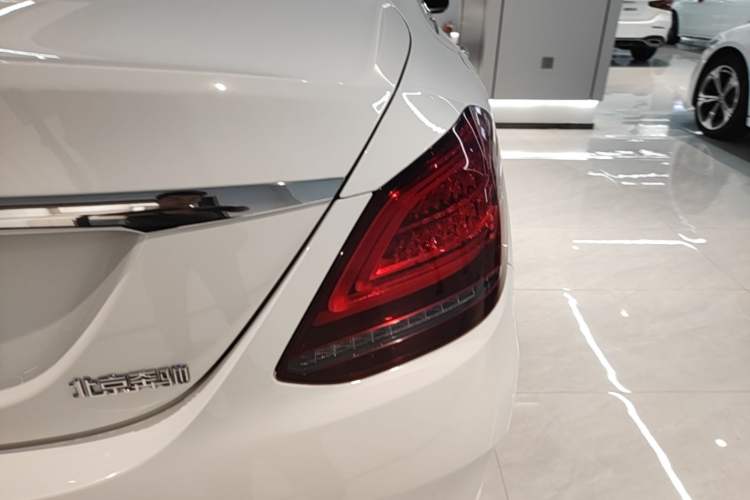Used Mercedes-Benz C-Class 2021 C 260 L Sport Edition Right Rear Taillight