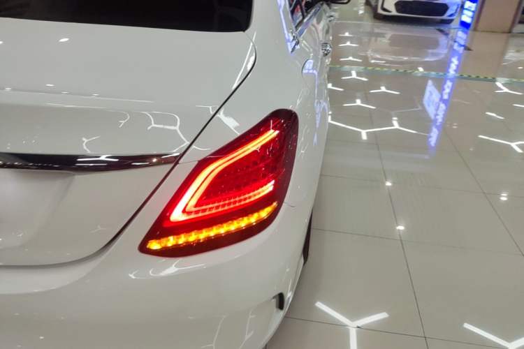 Used Mercedes-Benz C-Class 2021 C 260 L Sport Edition Right Rear Taillight