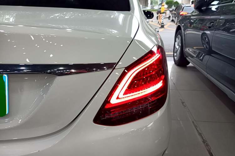 Used Mercedes-Benz C-Class 2021 C 260 L Sport Edition Right Rear Taillight