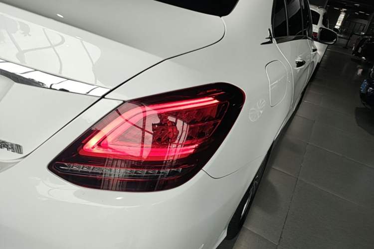 Used Mercedes-Benz C-Class 2021 C 200 L Fashion Edition Sport Version Right Rear Taillight