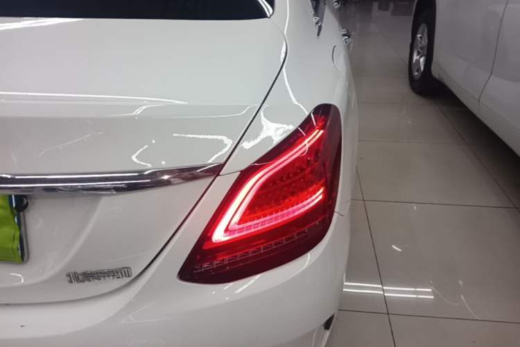 Used Mercedes-Benz C-Class 2021 C 200 L Fashion Edition Sport Version Right Rear Taillight