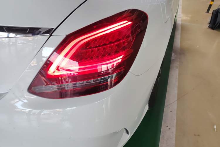 Used Mercedes-Benz C-Class 2021 C 260 L Sport Edition Star Collection Right Rear Taillight