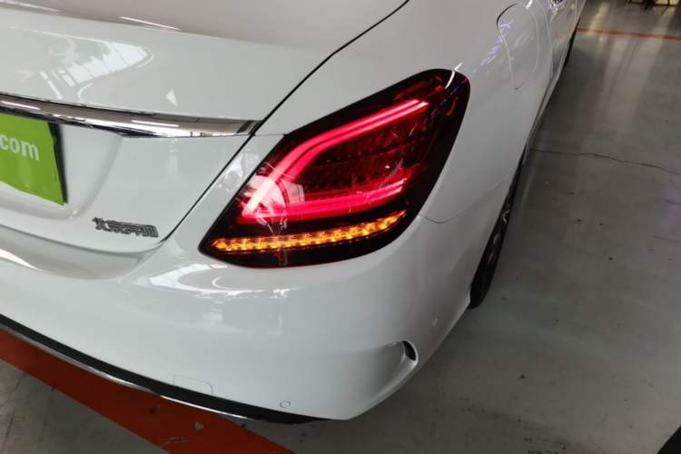 Used Mercedes-Benz C-Class 2021 C 200 L Fashion Edition Sport Version Right Rear Taillight
