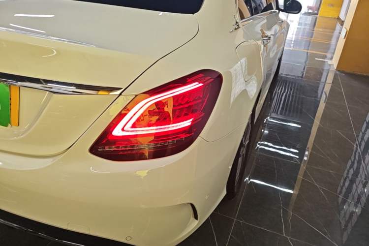 Used Mercedes-Benz C-Class 2021 C 200 L Fashion Edition Sport Version Right Rear Taillight