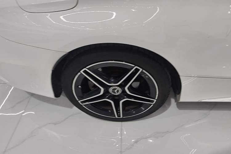 Used Mercedes-Benz C-Class 2021 C 260 Coupe Right Rear Wheel Hub