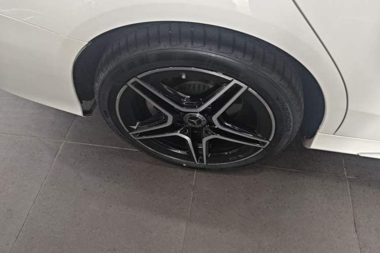 Used Mercedes-Benz C-Class 2021 C 260 L Sport Edition Star Collection Right Rear Wheel Hub