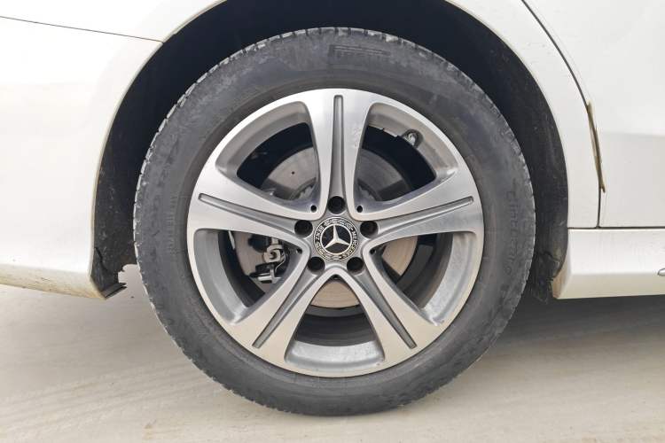 Used Mercedes-Benz C-Class 2021 C 260 L Sport Edition Right Rear Wheel Hub