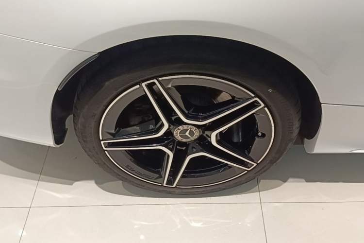 Used Mercedes-Benz C-Class 2021 C 260 Coupe Right Rear Wheel Hub